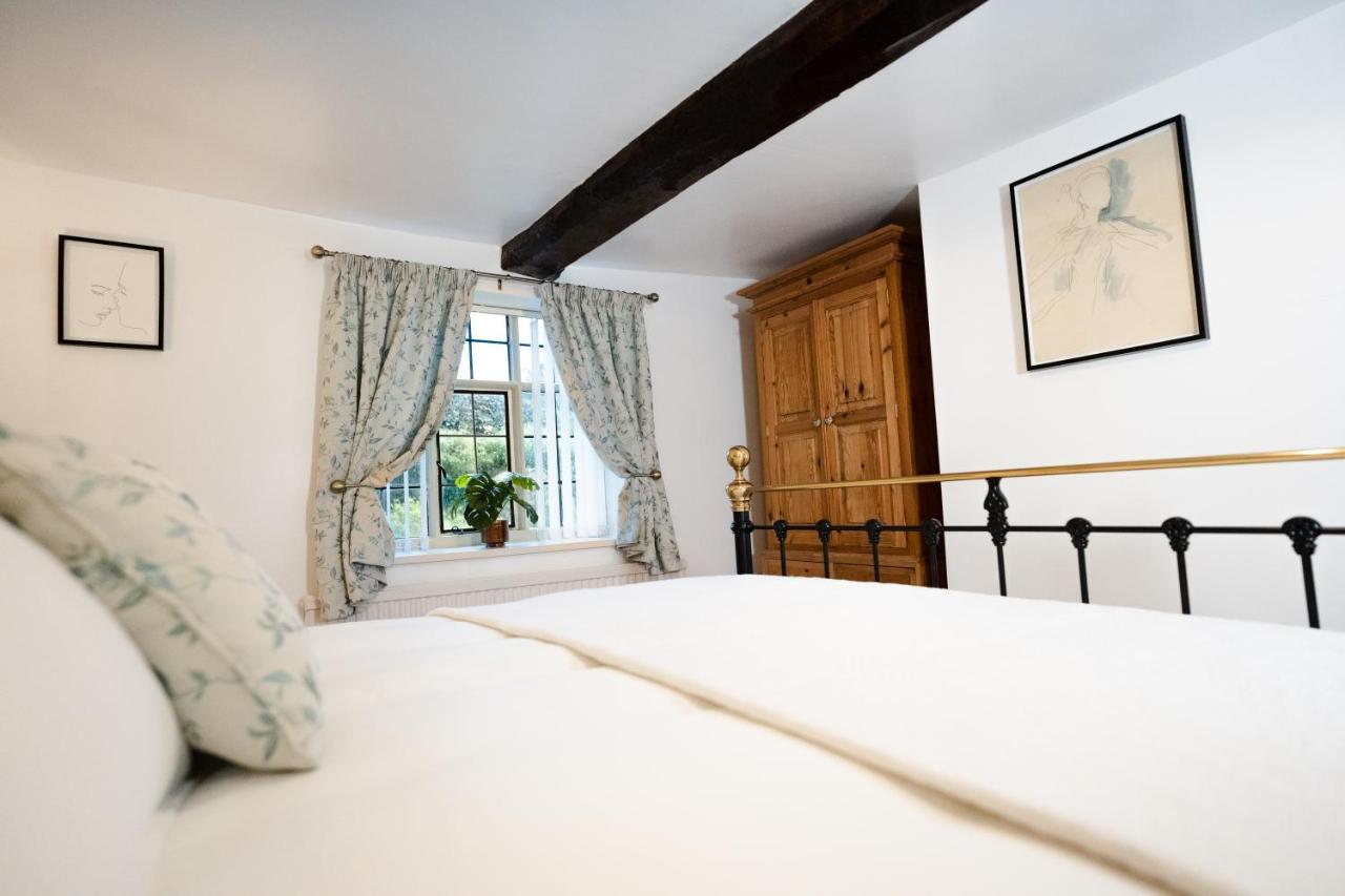 Hovell Hall Country Bed And Breakfast Norwich Exterior photo