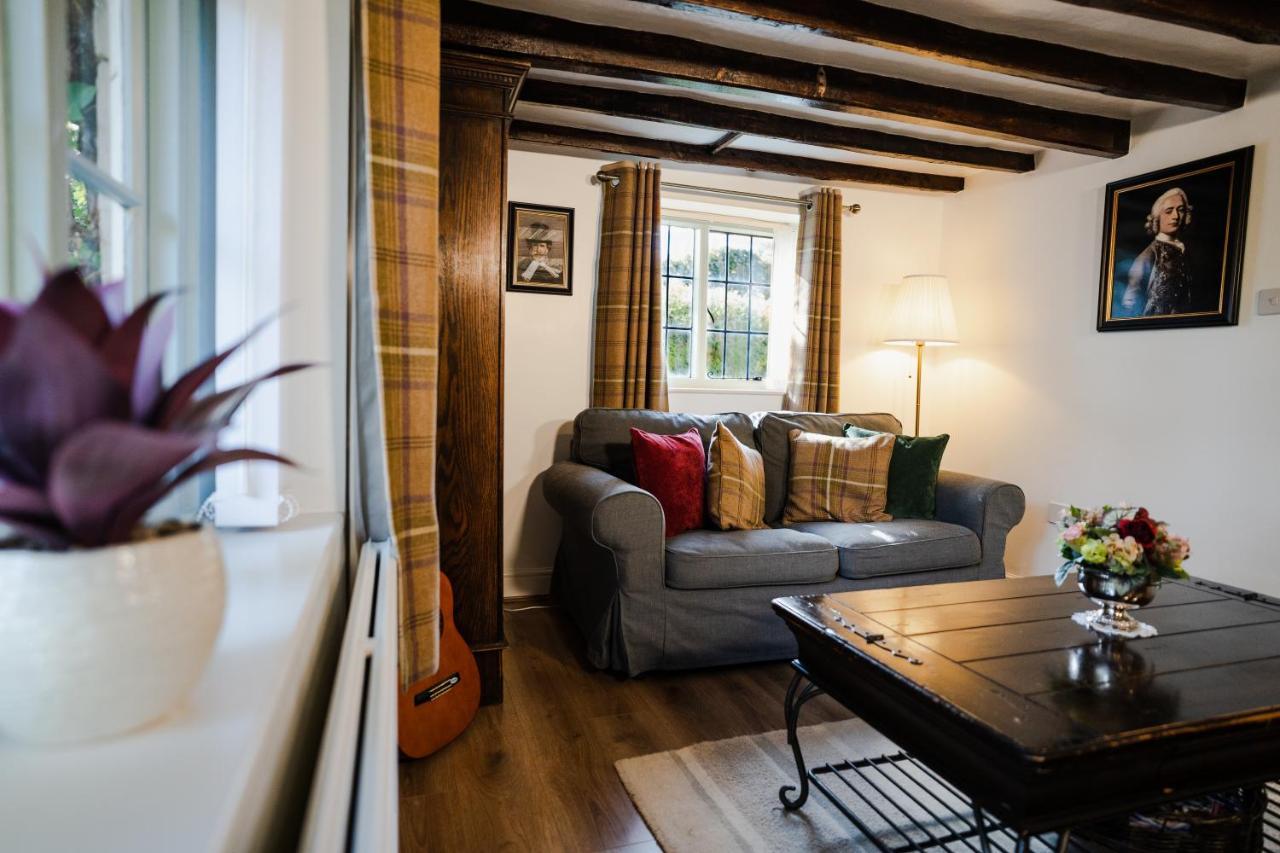 Hovell Hall Country Bed And Breakfast Norwich Exterior photo